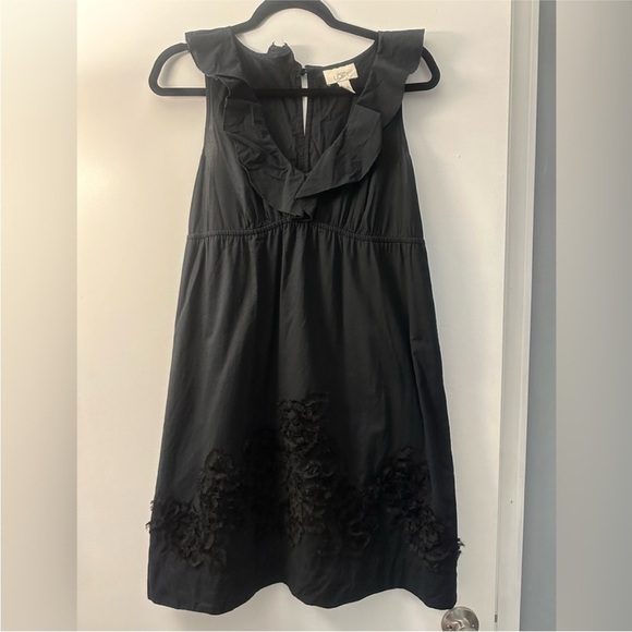 LOFT Dresses & Skirts - LOFT Black Sleeveless Dress with Ruffle Neckline & 3D Floral Hem | Size 4